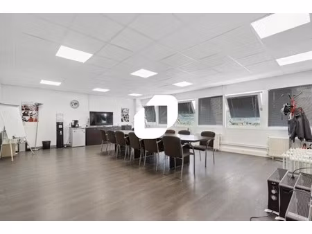 location entrepôt le blanc mesnil 93150 1718m² à 5151m²