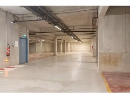 location entrepôt malakoff 92240 250m²