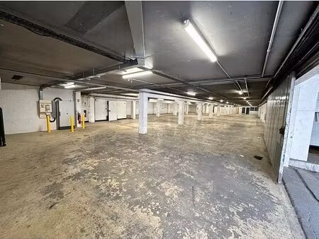 location entrepôt montrouge 92120 1034m²