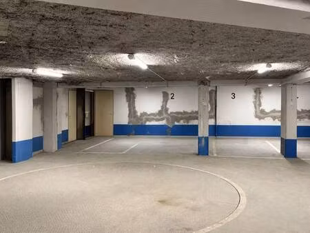 location entrepôt paris 08 75008 371m²