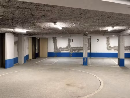 location entrepôt paris 08 75008 375m²