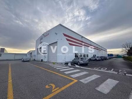 vente local d’activités chassieu 69680 1152m² à 4537m²
