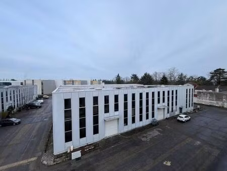 vente local d’activités les loges en josas 78350 1150m²