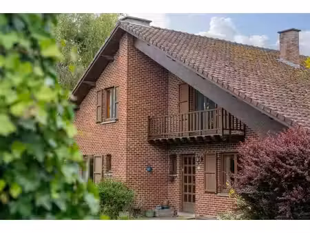 très belle maison à eprave