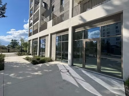vente commerce bordeaux 33300 193m²