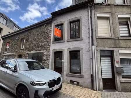 maison 2 chambres sur bastogne centre !