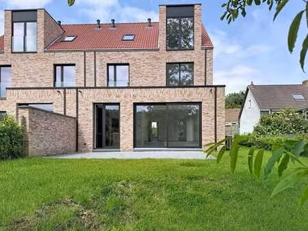 spacieuse villa neuve 3 façades