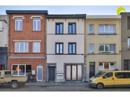 multifunctioneel pand in de groenenhoek!