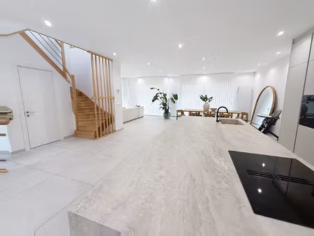 loft/maison d'architecte à deux pas de la gare de tourcoing