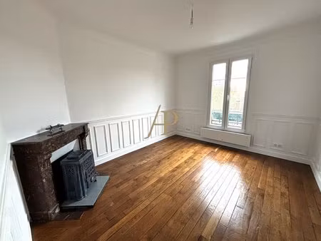 appartement saint germain en laye 3 pièce(s) 48.23 m2
