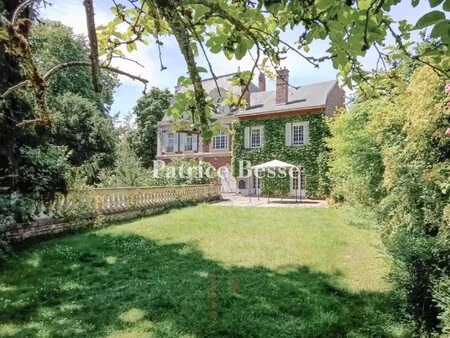 à 30 min de compiègne et soissons  une maison de maître de 400 m² du début du 20e s. et...