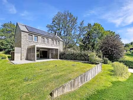 superbe villa aux portes de la nature