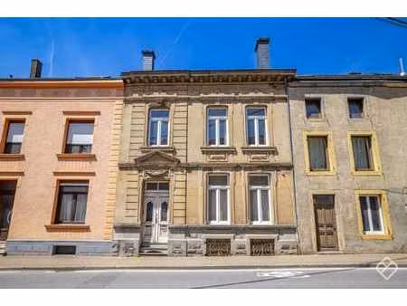 maison de caractère au centre de virton