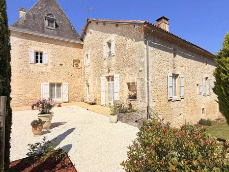 maison de luxe à vendre à brantôme