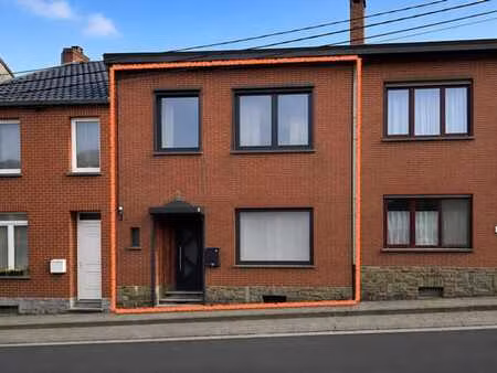 maison ± 125m² sur 1a 66ca  2/3ch  jardin et garage