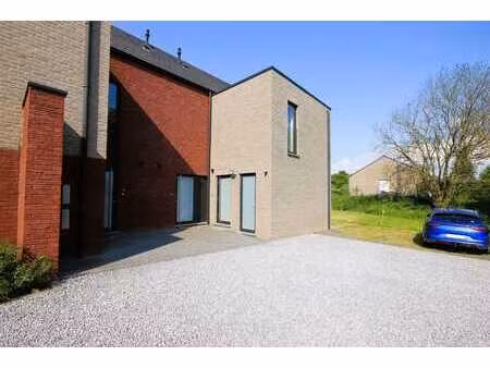 appartement 2 chambres avec jardin