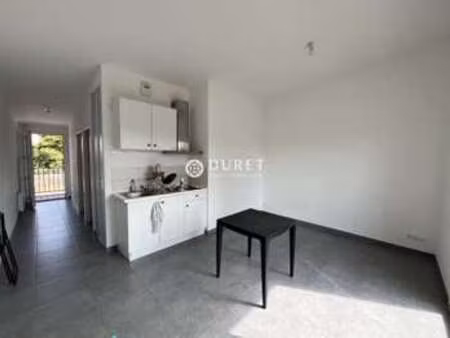 location appartement 2 pièces à montaigu (85600) : à louer 2 pièces / 37m² montaigu