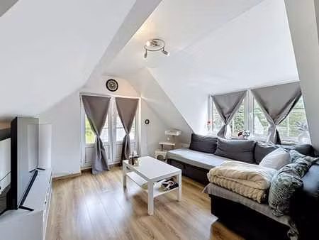 appartement rénové  deux chambres