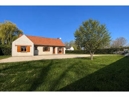 a vendre - a moins de 30 min de cergy-pontoise- maison de plain pied - 3 chambres - 2100 m