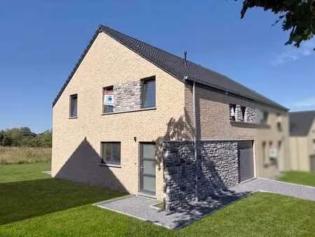 maison neuve 3 façades – 3 chambres – proche de l’e411