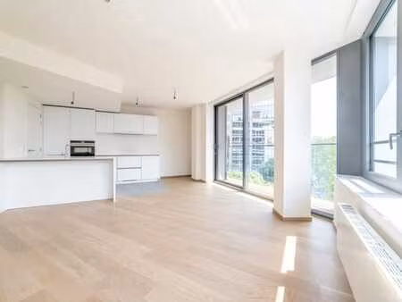 exceptionnel appartement 2ch - louise/vleurgat