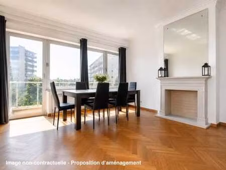 brugmann / vdk  appt 2 chambres 6ieme étage à rafraichir