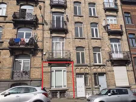 appartement 1 chambre 72m² + cour idéal 1er achat