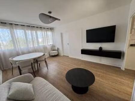location appartement 4 pièces à saint-herblain (44800) : à louer 4 pièces / 73m² saint-her