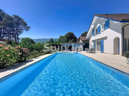 maison de luxe à vendre dans le quartier ouest