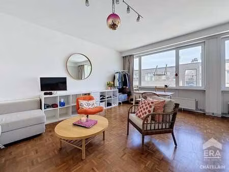 superbe studio meublé à louer à ixelles