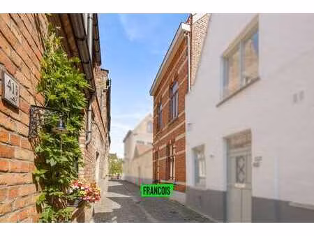 maison de ville élégante et économe en énergie à bruges