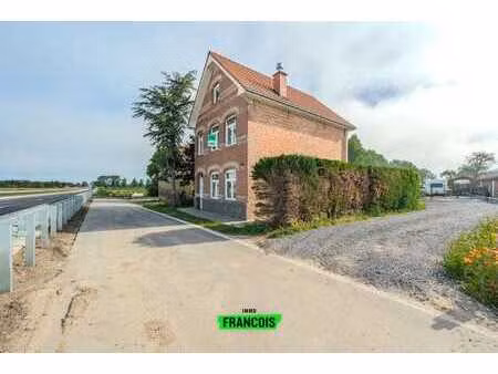 maison clé en main avec 5 ch.-2 sdb sur parcelle de 586 m² …
