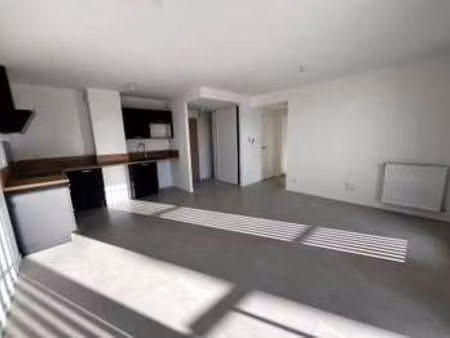 location appartement 3 pièces à laval (53000) : à louer 3 pièces / 64m² laval