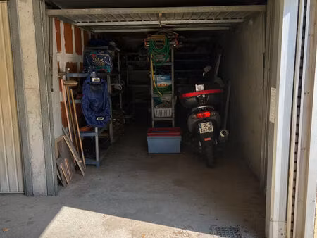 garage a 100 metres des plages