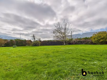 terrain constructible 906m² - saint-sulpice