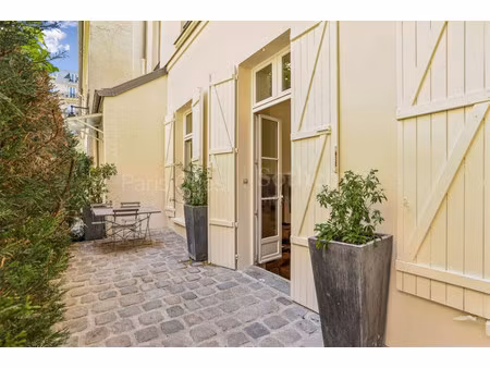 duplex de luxe à vendre dans le quartier archives