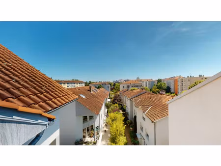 duplex de luxe à vendre dans le quartier croix rousse-gros caillou