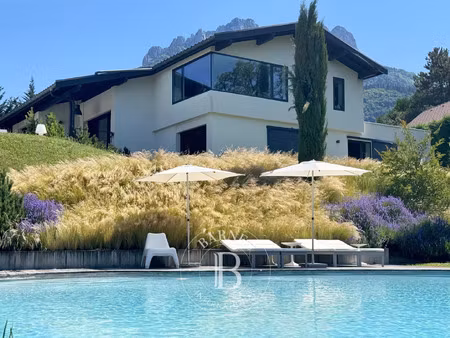 villa de luxe à vendre à menthon-saint-bernard