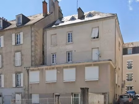 en exclusivite 2 appartements vendus loués avec 2 places parking centre-ville de guéret  e