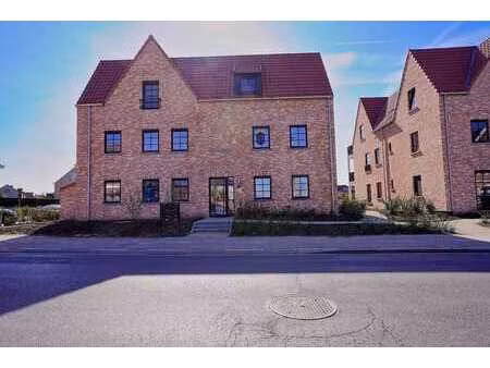 hoogwaardig afgewerkt lichtrijk nieuwbouwappartement te b...