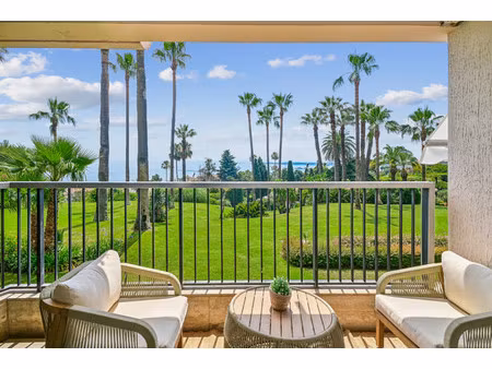 appartement de luxe à vendre dans le quartier la mer-le puadon-cannes eden