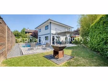 maison avec piscine et terrasse annecy (74)