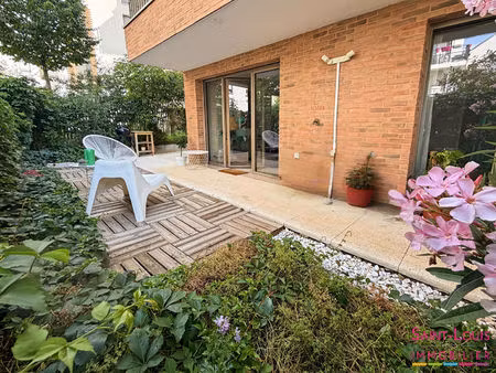 poissy proche centre  tout le confort d'une maison à 5 minutes du rer a  jardin privatif  