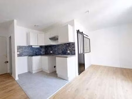 location appartement 2 pièces à nantes centre ville (44000) : à louer 2 pièces / 28m² nant