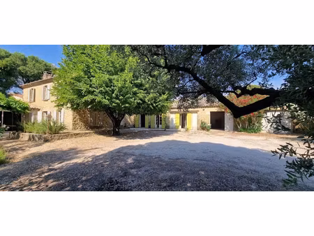 vente maison 9 pièces 268.12 m² à vacqueyras (84190)  540 000 €