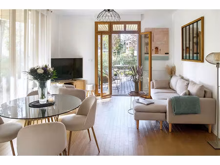 appartement de standing - location meublée de 62 m²
