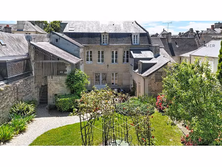 maison de luxe à vendre dans le quartier coeur centre ville