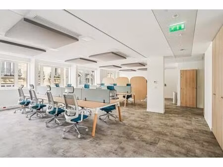 location bureaux 187 m² à 593 m²