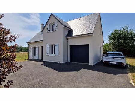 maison familiale avec 4 chambres et garage dans une impasse au calme