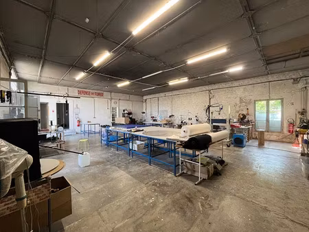 location locaux professionnels 4 pièces 280 m² à vidauban (83550)  1 800 €